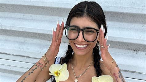 mia kahlifa porno|Mia Khalifa XXX Videos